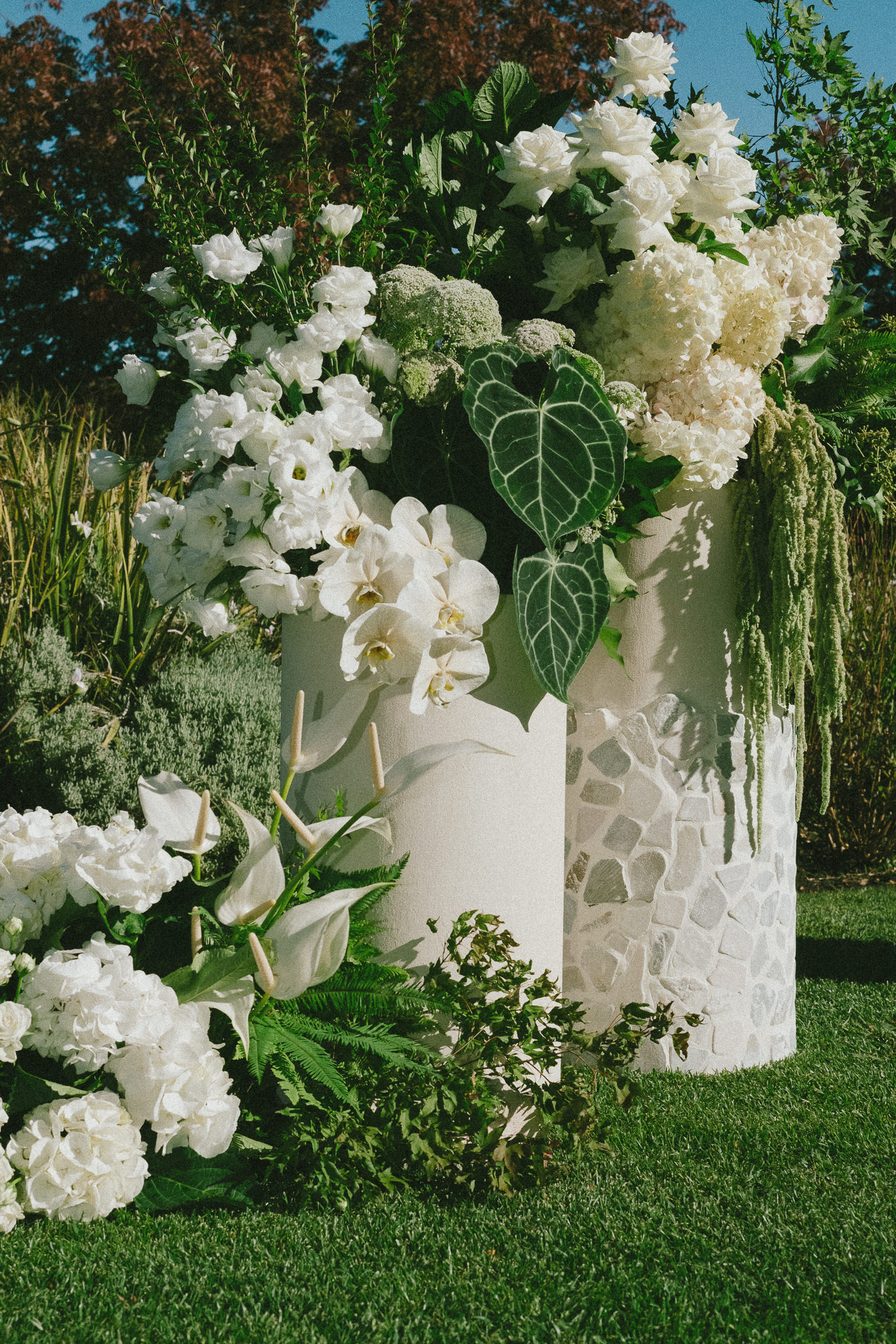 Evka Weddings Goldings Winery Wedding Mclaren Vale, styled by The Modern Approach. Flowers Stemhaus