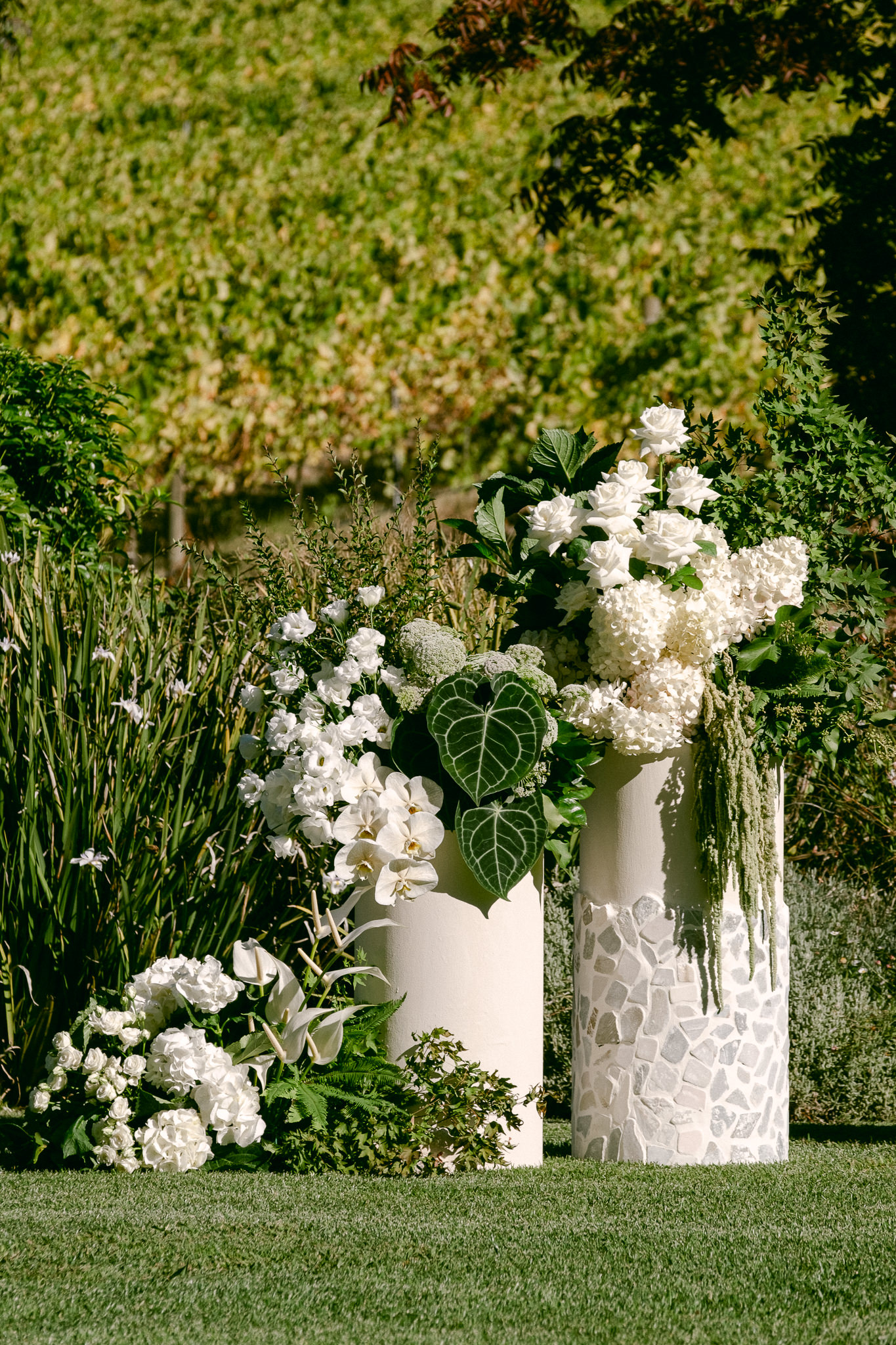 Evka Weddings Goldings Winery Wedding Mclaren Vale, styled by The Modern Approach. Flowers Stemhaus