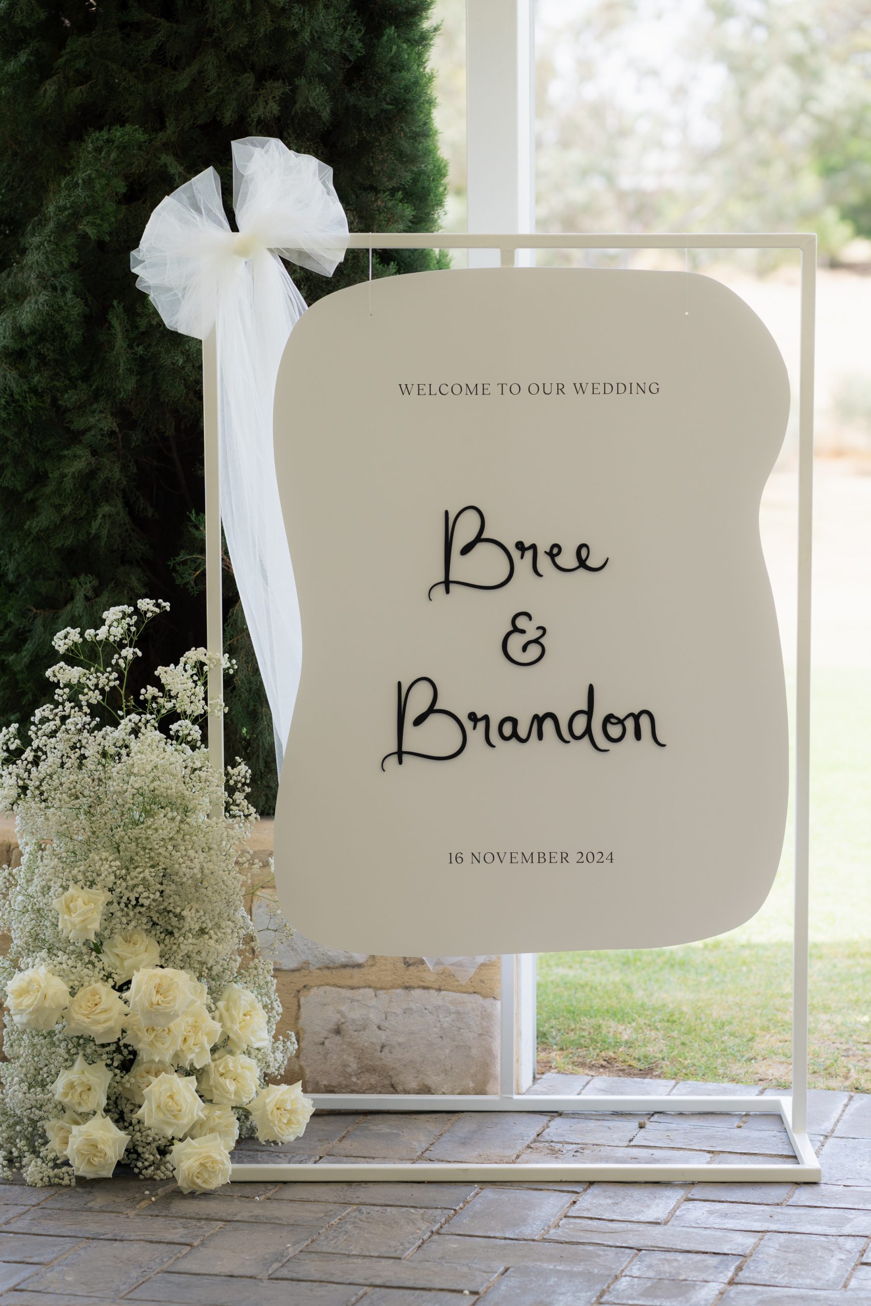 Lloyd Brothers Wedding in classic black and white fully planned by The Modern Approach